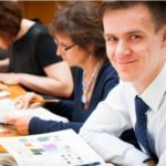 Репетитор английского языка или онлайн-курсы? Что выбрать?